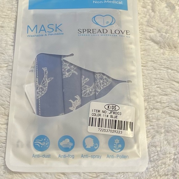 Children’s Boys Blue Dinosaur 🦕 Face Mask 😷 - Picture 3 of 3